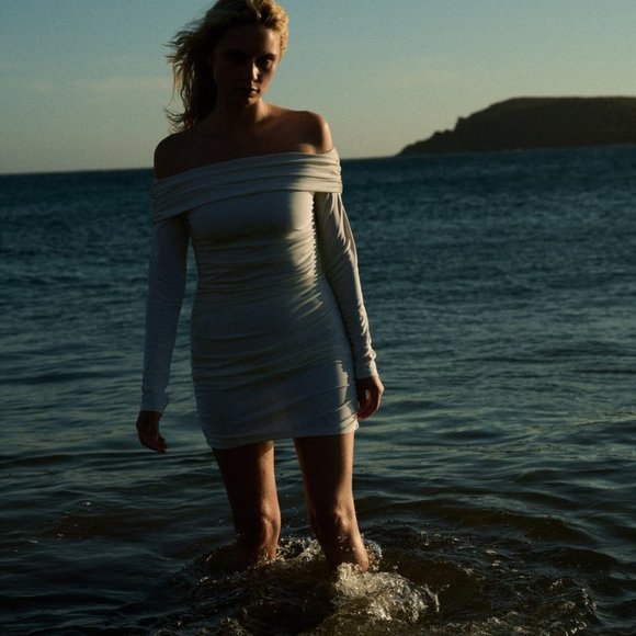 NWT ECRU OFF THE SHOULDER MINI DRESS WITH RUCHING. - Picture 3 of 6